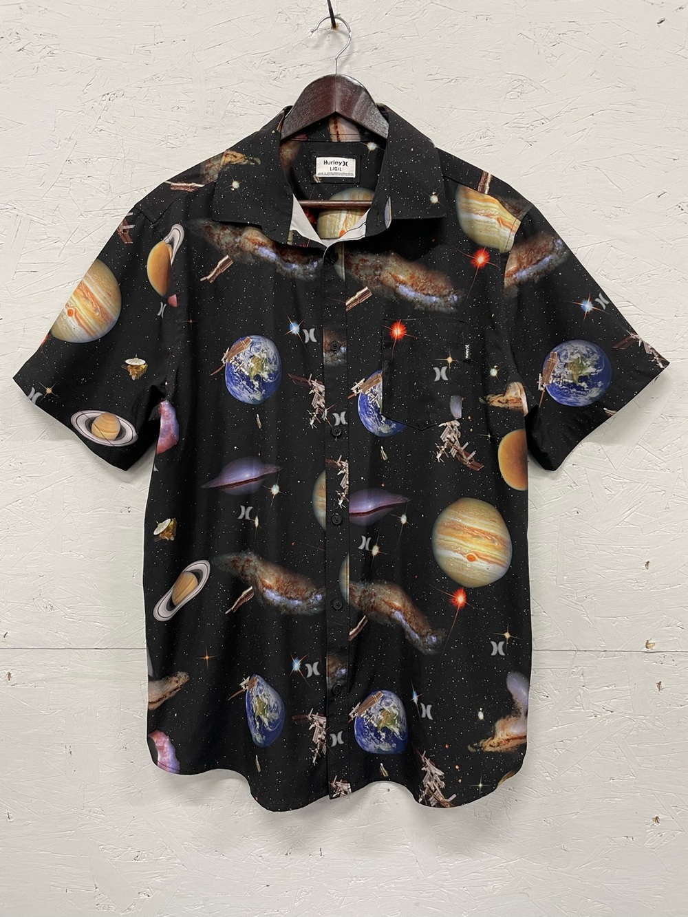 Hurley "Deep Space" AOP Button Down Short-Sleeve Shirt, Size L